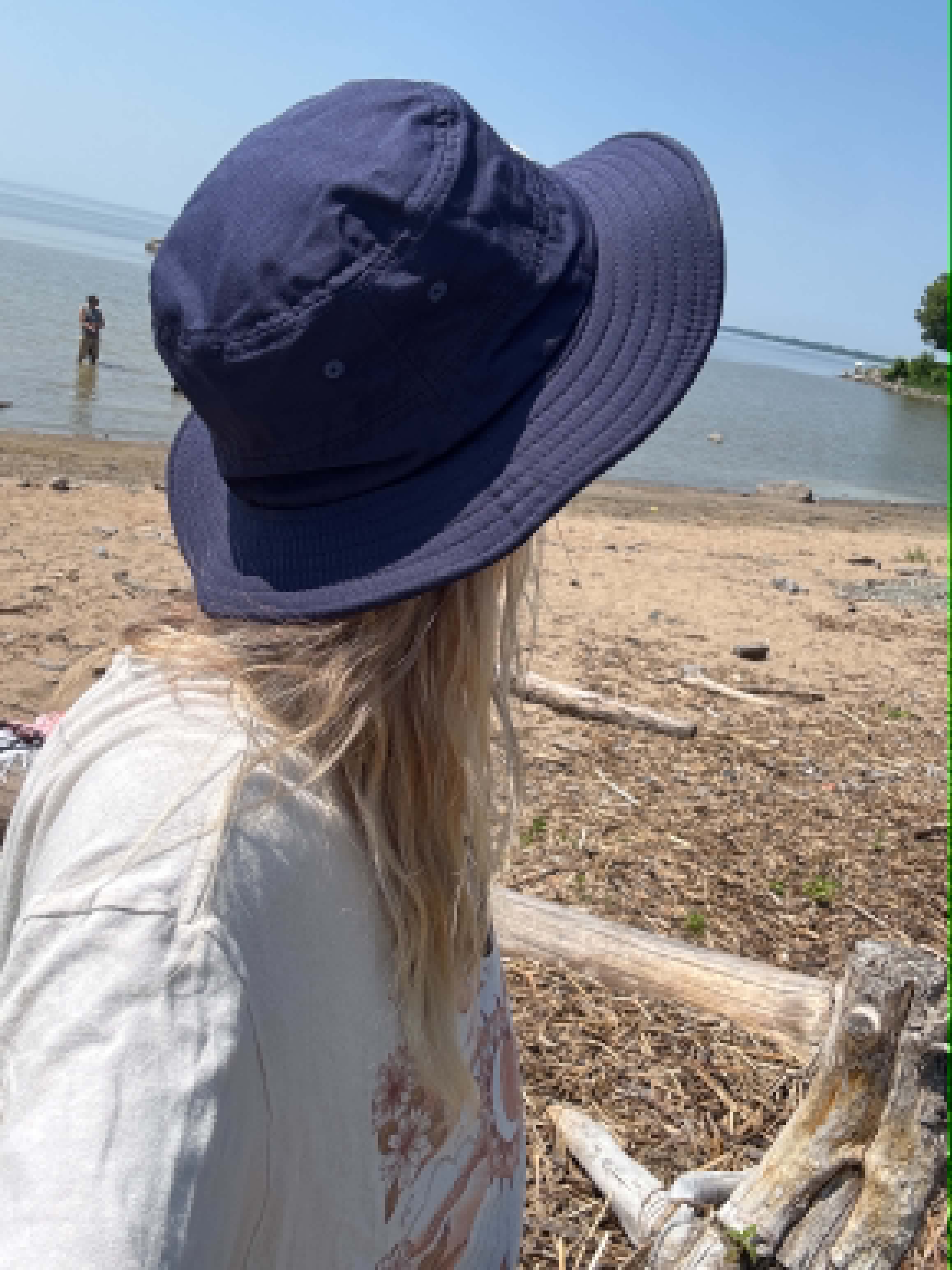 chapeau à bord