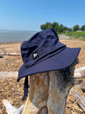 chapeau à bord
